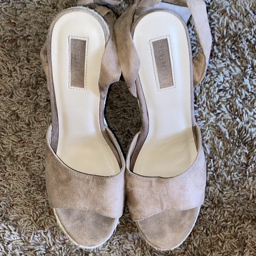 Wrap Heels - Picture 2 of 3